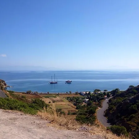 Ξενοδοχείο με διαμερίσματα Lampi's Dolphin Πάτμος